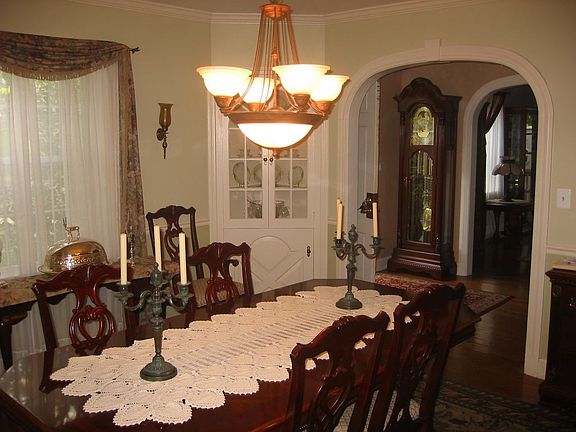 Dining Room w/Corner China Cupboard