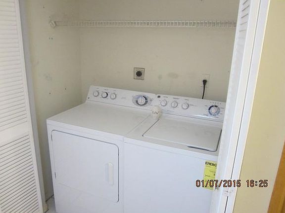 5th image of 343 Lakeside Ct #222