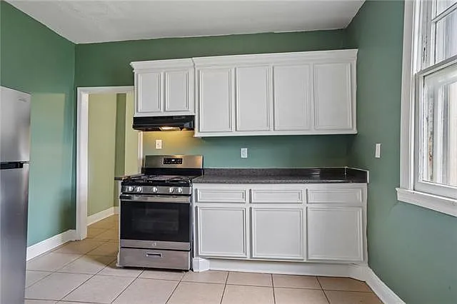 2406 Saint Roch Ave — Photo 12