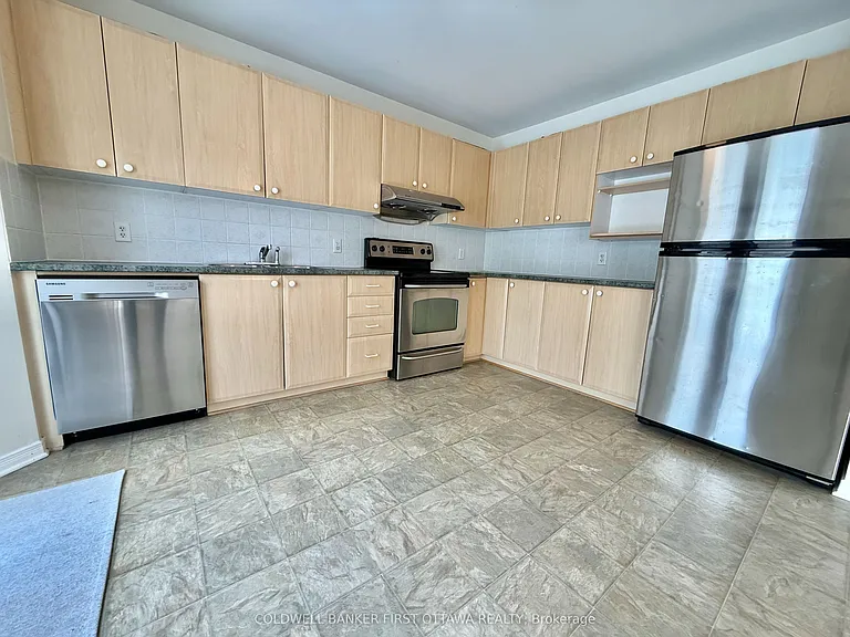 805 Taradale Dr — Photo 9