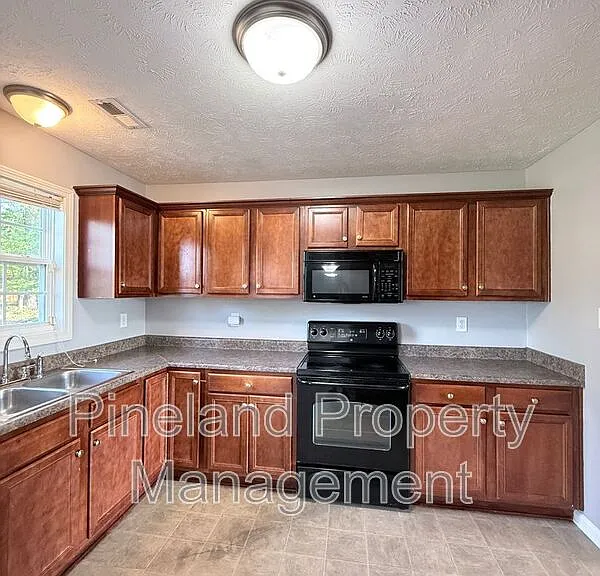641 Corsegan Rd — Photo 12
