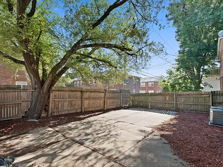 7055 Dartmouth Ave #2 — Photo 11