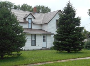 602 E McKinley St, Wausa, NE 68786