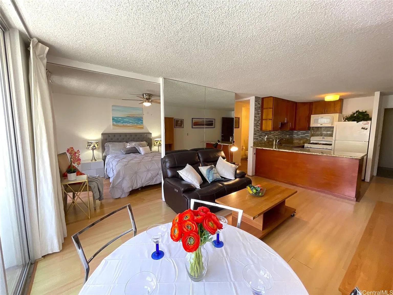 1 bed, 656 sqft, $2,550 — Photo 4