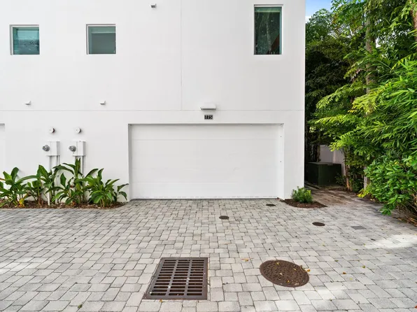 775 NE 4th Ave #775, Fort Lauderdale, FL 33304