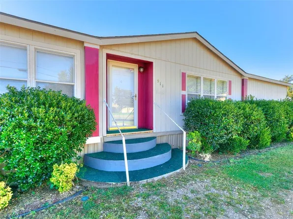 911 E Jefferson St, Crescent, OK 73028