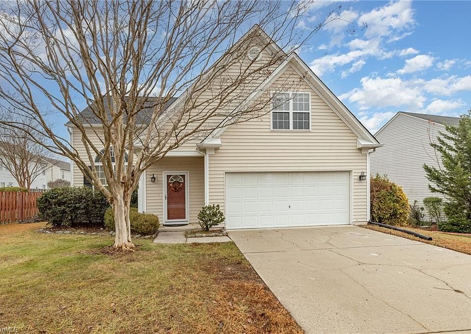 1st image of 3929 Lake Meadow Dr