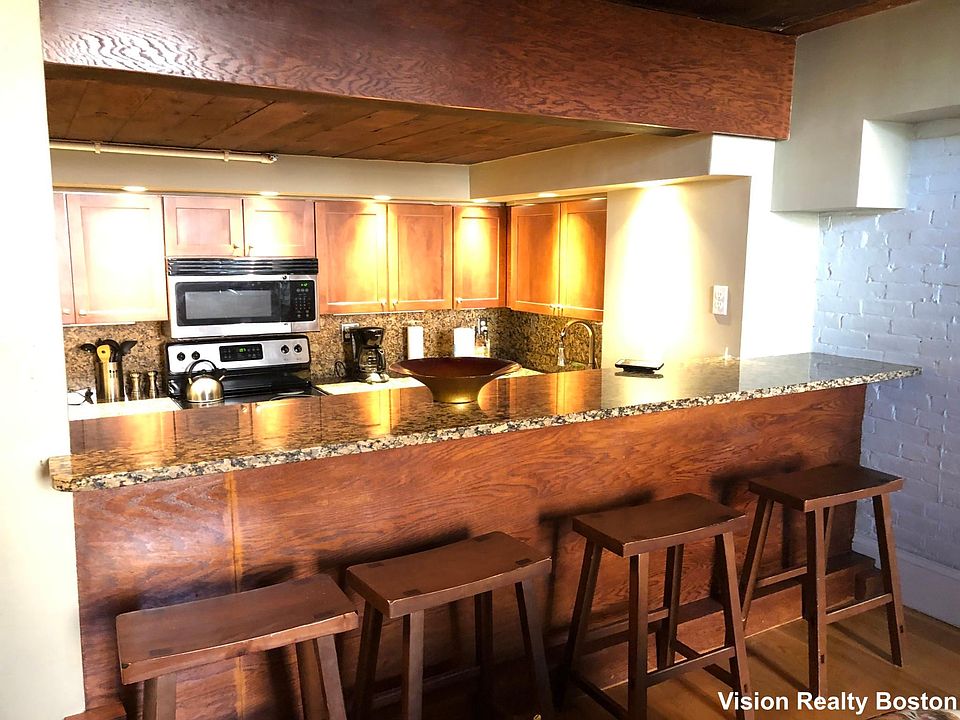 Serving Bar