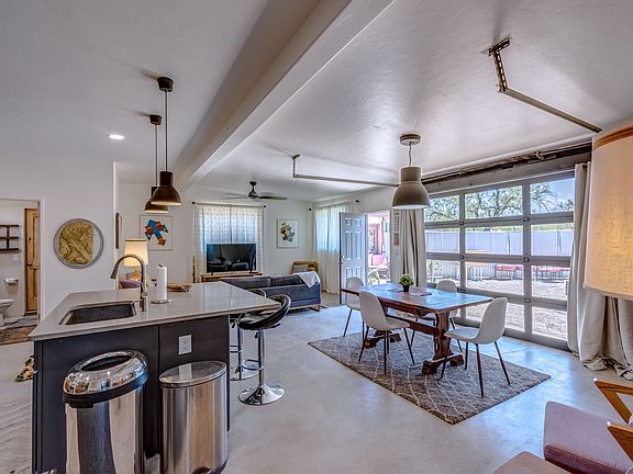 4th image of 2906 S Rocene Pl