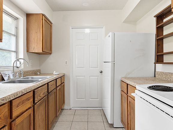 5th image of 1526 W Beresford Ave