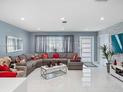 7130 SW 14th St, Pembroke Pines, FL, 33023