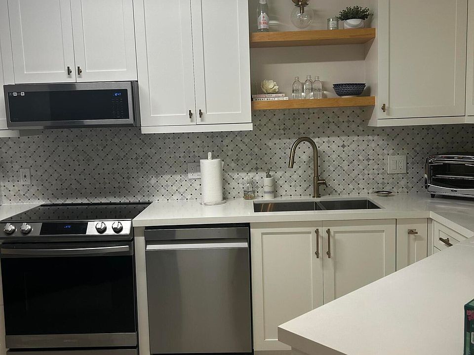 1st image of 5800 Camino Del Sol Apt 106