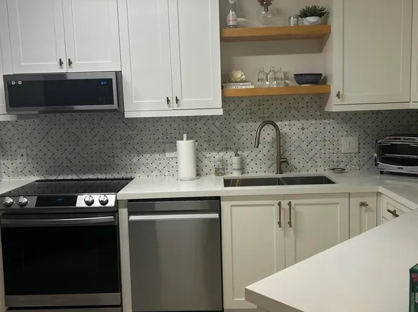 5800 Camino Del Sol Apt 106, Boca Raton, FL 33433