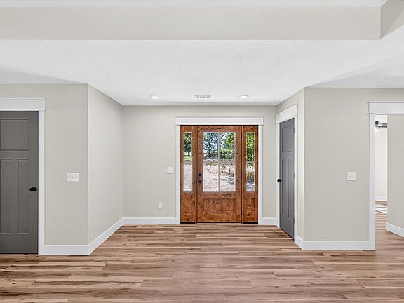 4th image of 6826 N Farm Road 53