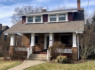 200 Cedar Dr, Pittsburgh, PA