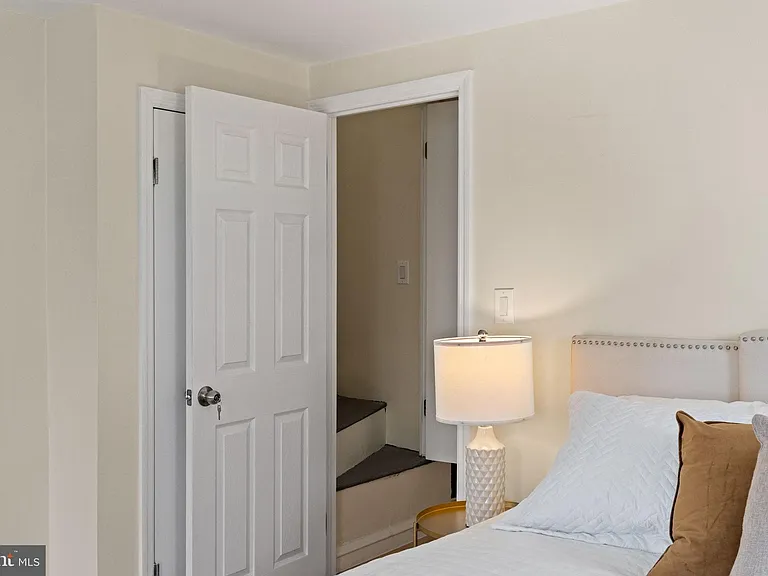 4717 Almond St #19 — Photo 24