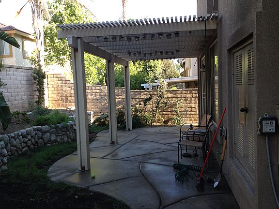 side view of new brick wall