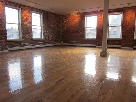 Rented by Sotheby's International Realty | media 12