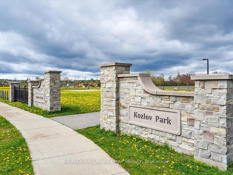 30 Hanmer St W #203 — Photo 43