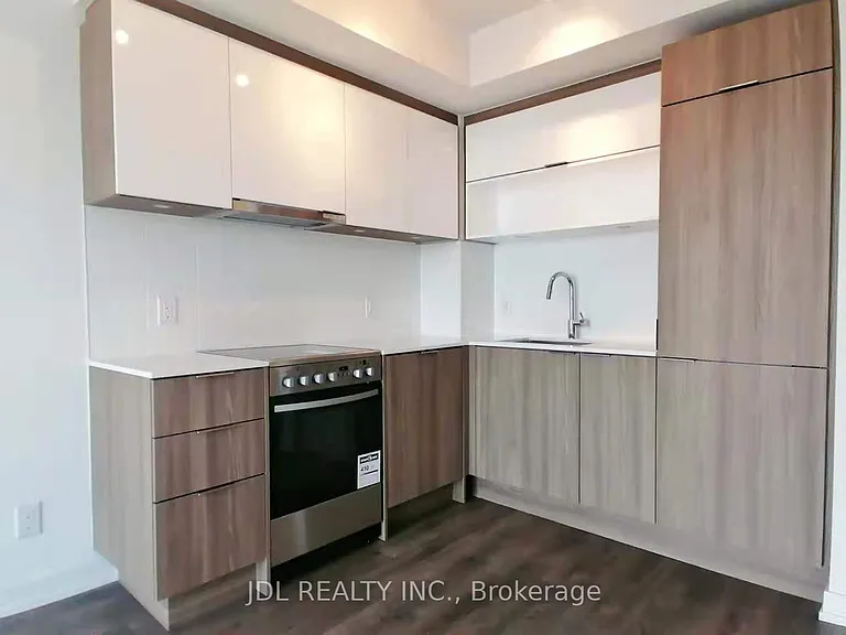159 Wellesley St E #1505 — Photo 3