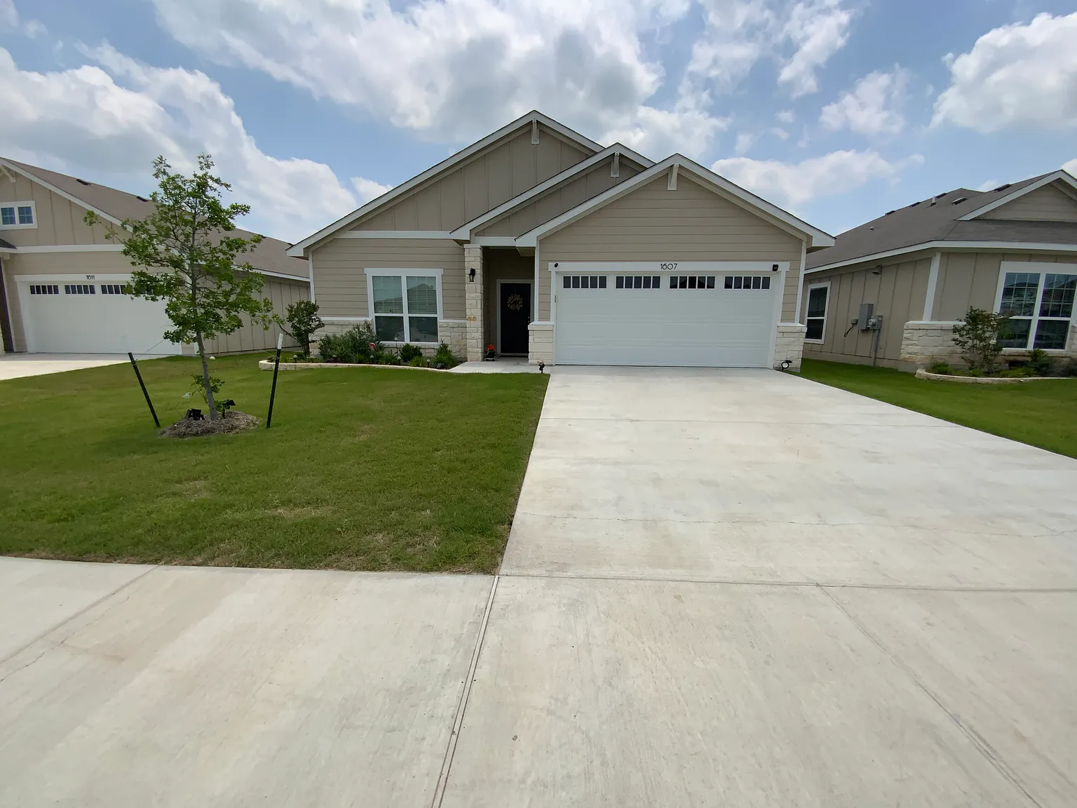 3 bed, 1314 sqft, $1,650 — Photo 1