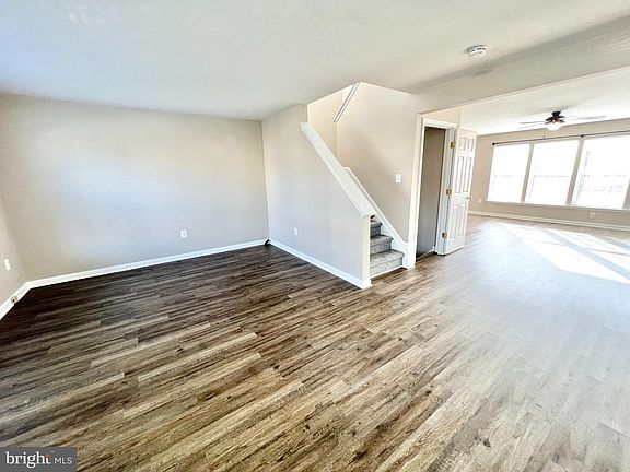 2nd image of 9530 Laurel Oak Dr