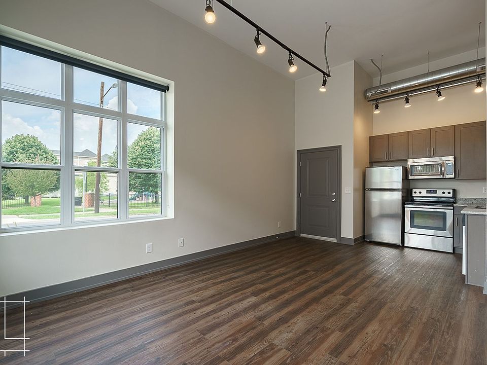 1st image of 1448-1454 Indianola Ave #14f93c406