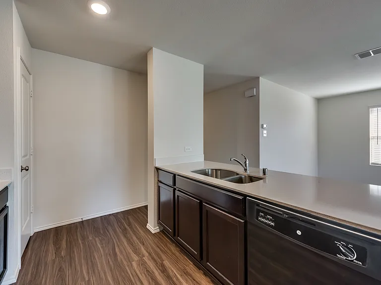 305 Falling Star Dr — Photo 9