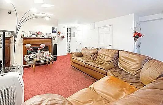 5th image of 804 Forest Ave