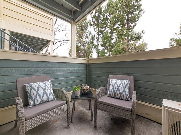 4th image of 2763 Somerset Park Cir