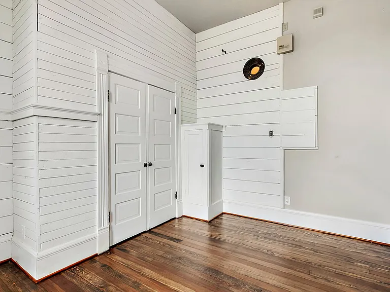 202 N Lbj Dr — Photo 50