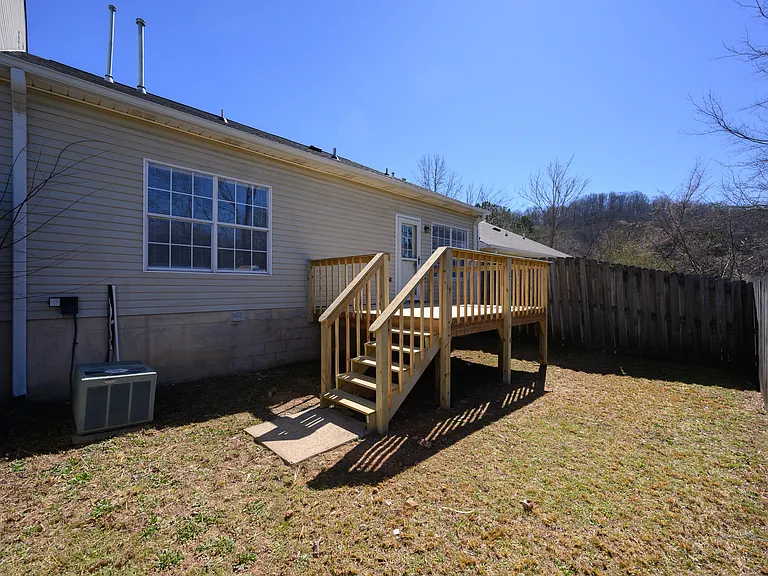 4570 Haley St — Photo 21