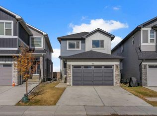 592 S Savanna Cres NE, Calgary, AB T3J0X2