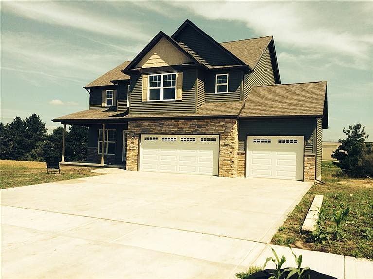 2nd image of 3453 S Badger Ct