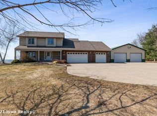 10926 NE 117th Ct, Maxwell, IA 50161