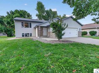 108 Celestine Cir, Mankato, MN 56001