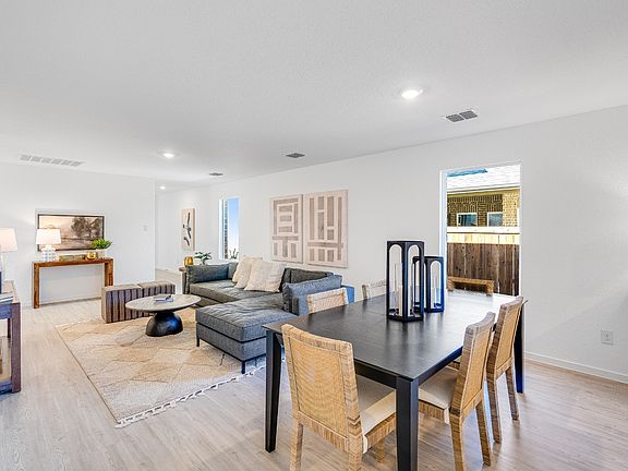 7th image of this home