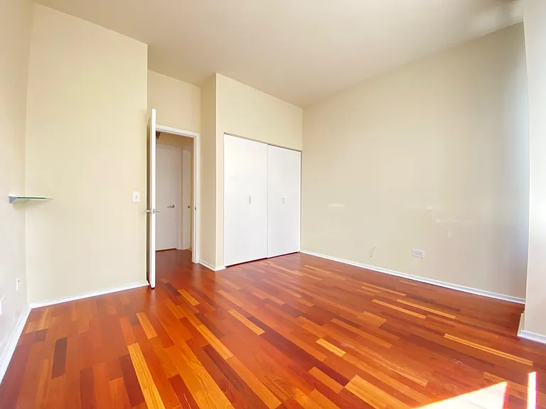 130 S Canal St #804 — Photo 11