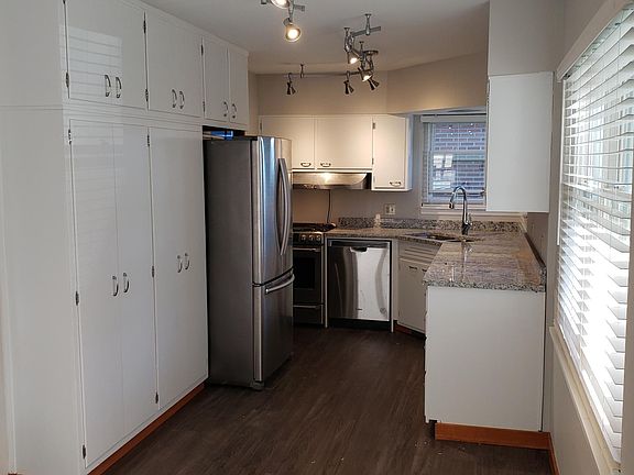 4th image of 6935 Marshall Ave
