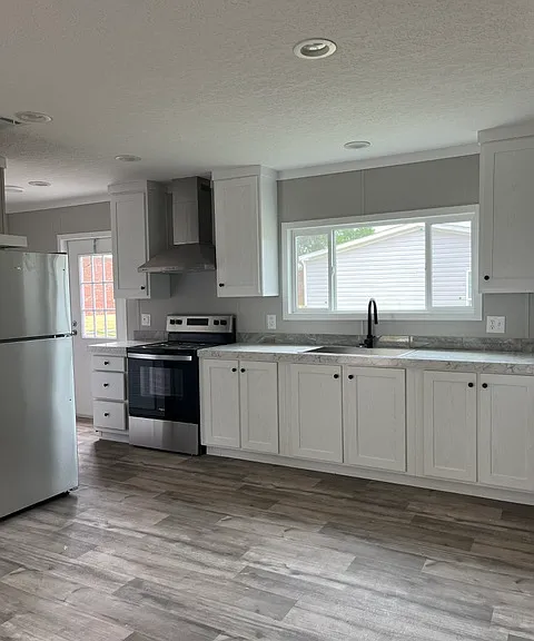 106 E Pecan Rd #1 — Photo 2