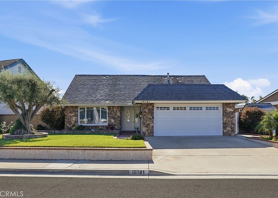 1st image of 16181 Huxley Cir