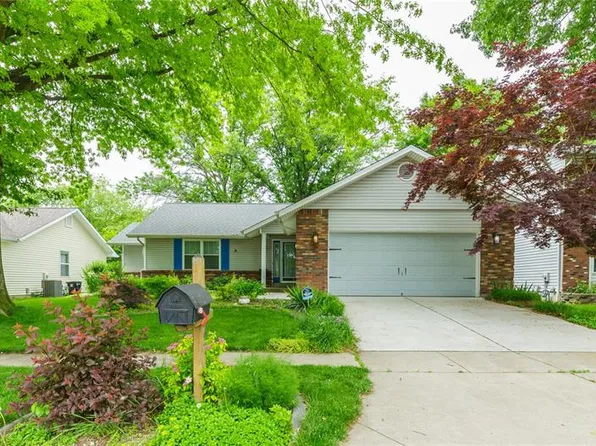 11747 Prigge Meadows Dr, Saint Louis, MO 63138