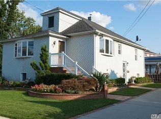 75 John St, Inwood, NY 11096