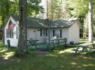 6387 E Sugar Grove Rd, Fountain, MI 49410