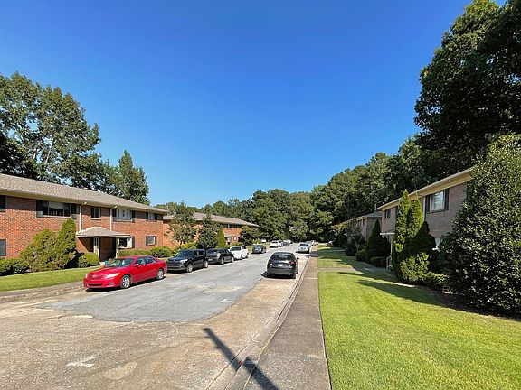 2nd image of 2005 Molton Ct