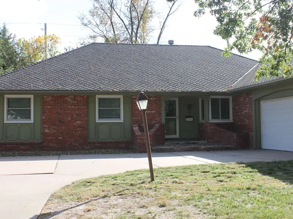 7507 E Huntington Ave, Wichita, KS 67206