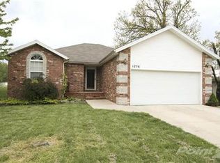 1256 W Bridgewood Pl, Nixa, MO 65714