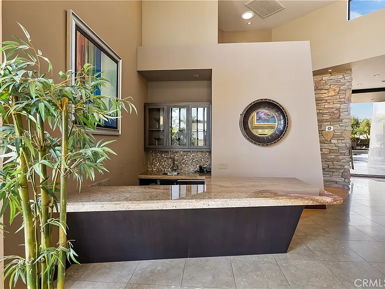 68 Royal Saint Georges Way — Photo 32