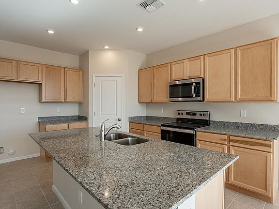 5th image of 1427 E Pisa Dr
