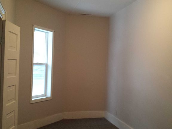 4th image of 1227 1st Ave N APT 4